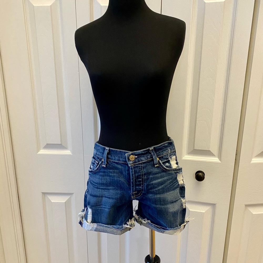 7 FAM Josefina Skinny Cut Off Denim shorts SZ 26